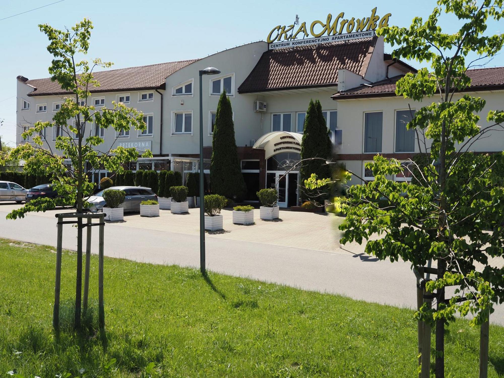 Centrum Konferencyjno-Apartamentowe Mrówka Varsovia Exterior foto
